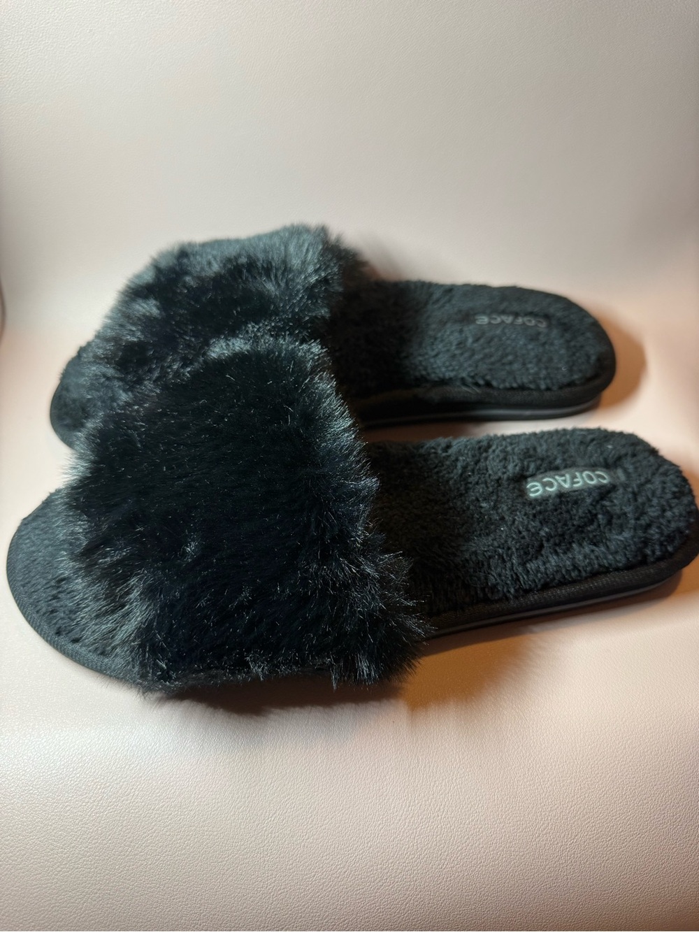 NEW COFACE Black Faux Fur Open Toe Slide Slippers Women’s Size 8/8.5 💛